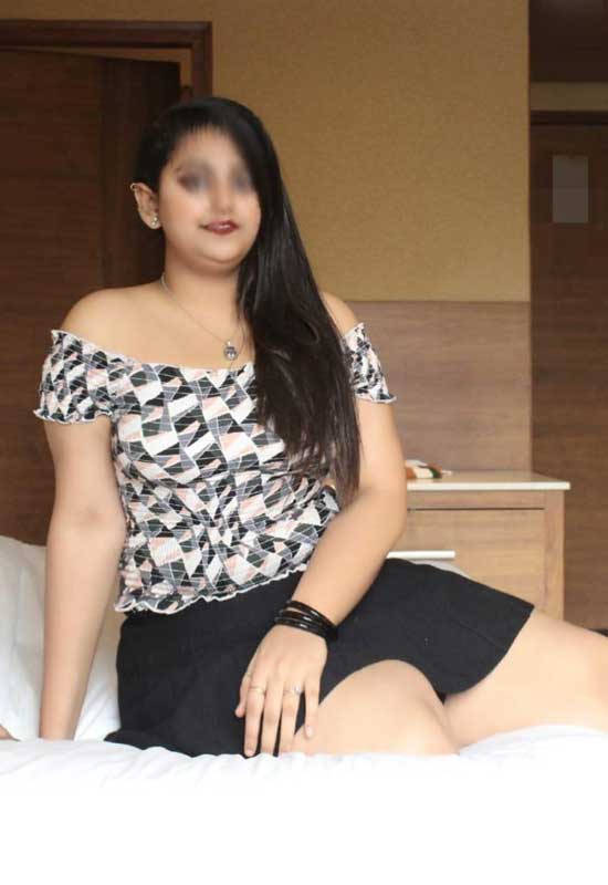 escorts in Oberoi Hotel