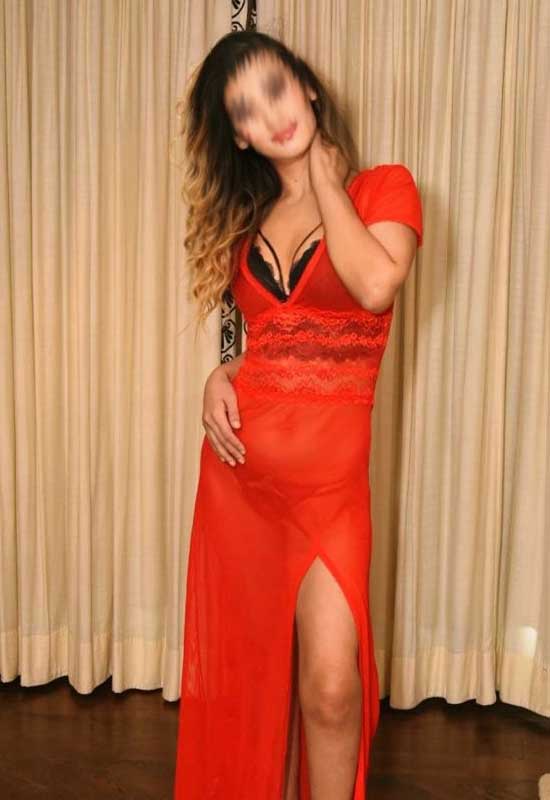 Escort girls in Marriott Executive hotel